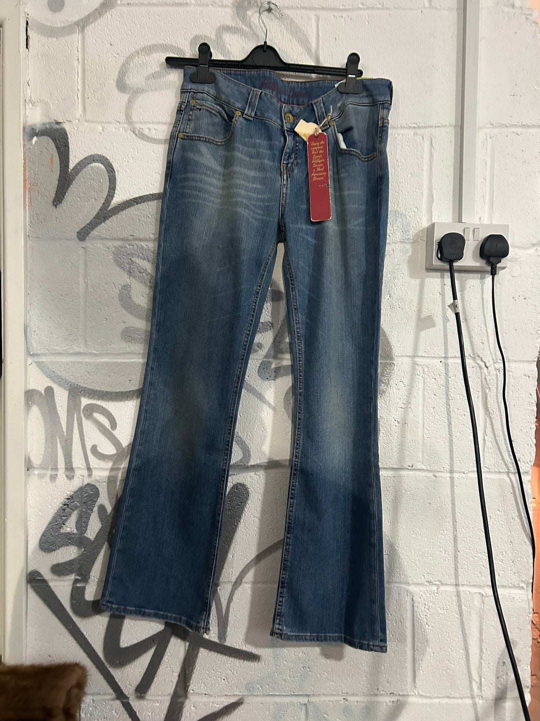 Vintage Tommy Hilfiger Y2K Jeans (Ladies 33") NWT